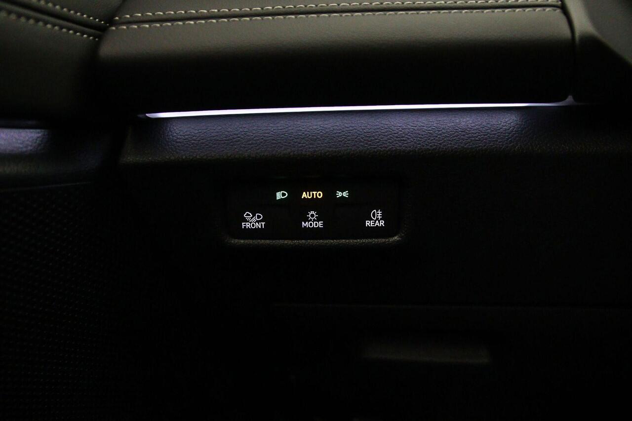 Volkswagen TIGUAN Life Edition 1.5 TSI eHybrid 204pk DSG Automaat Trekhaak, LED matrix koplampen, Navigatie, 360 camera, Achteruitrijcamera, Adaptive cruise control