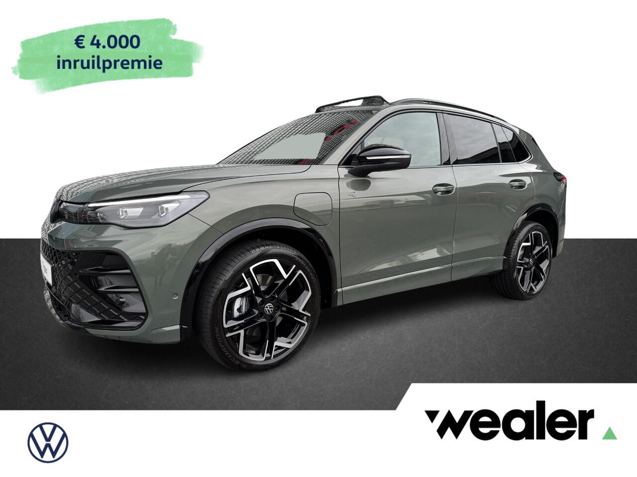 Volkswagen TIGUAN R-Line Edition 1.5 eHybrid 150 kW / 204 PK DSG | Black Style | Trekhaak met wegklapbare kogel | Comfort pakket |
