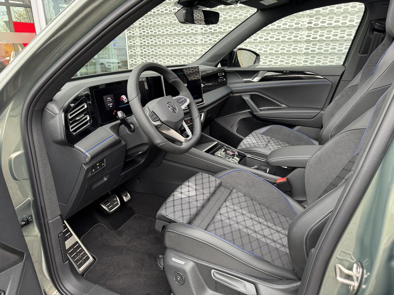 Volkswagen TIGUAN R-Line Edition 1.5 eHybrid 150 kW / 204 PK DSG | Black Style | Trekhaak met wegklapbare kogel | Comfort pakket |