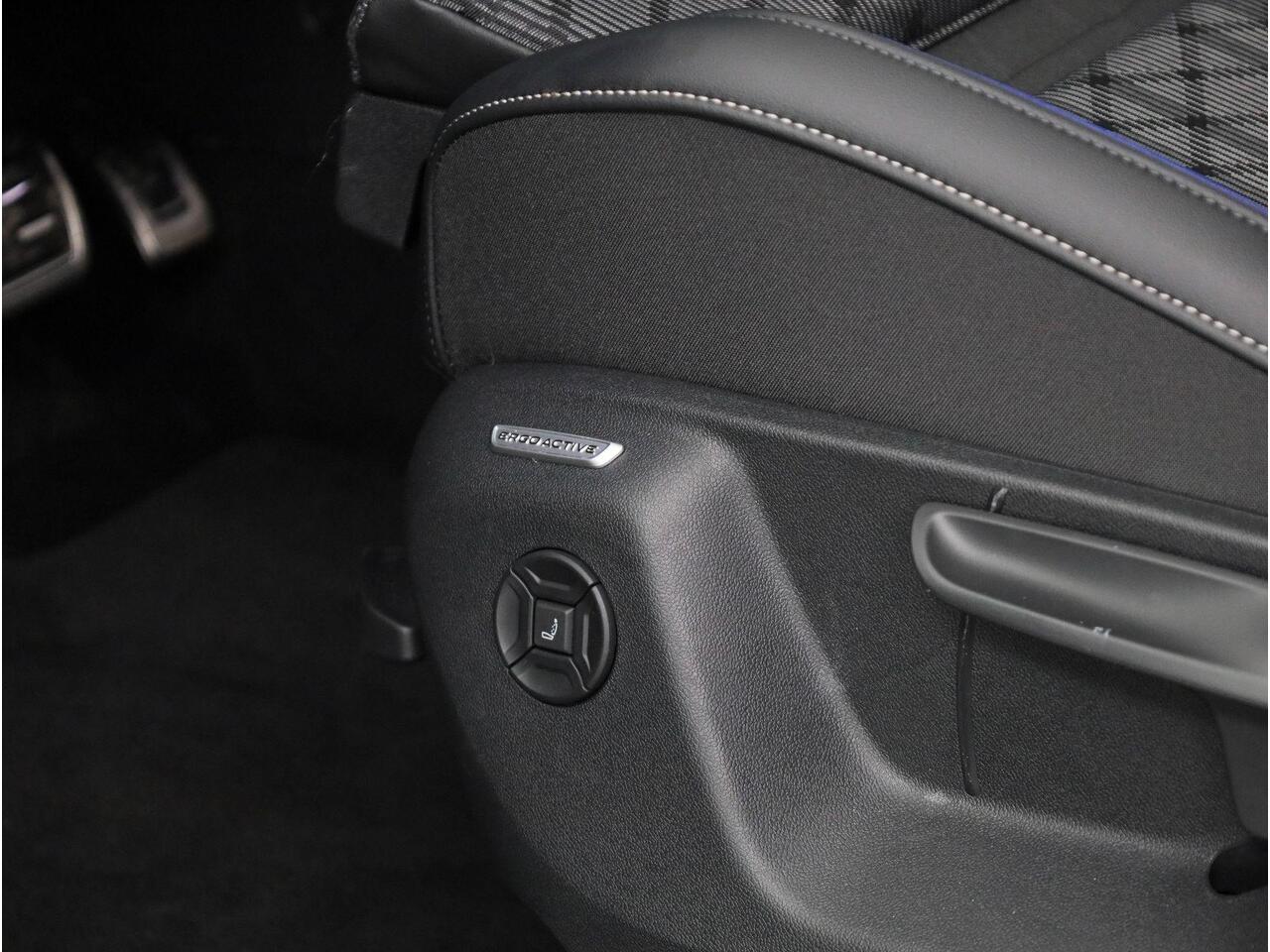 Volkswagen TIGUAN R-Line-Edition 1.5 eHybrid 150 kW / 204 pk