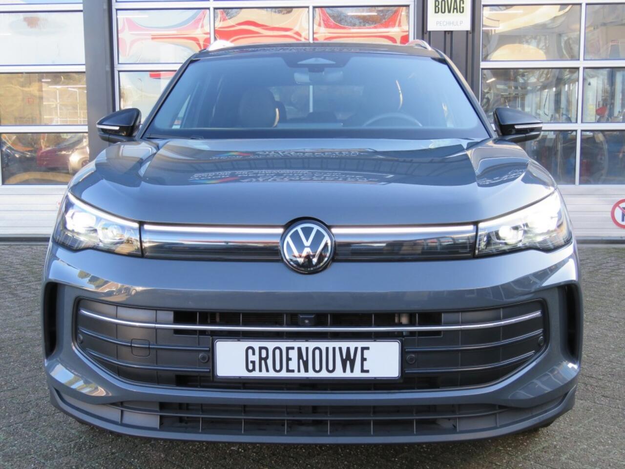 Volkswagen TIGUAN 1.5 eTSI 150pk GOAL Edition / Trekhaak / 360 camera / Elec.klep / IQ Light / Zwarte hemel / FABRIEKS garantie