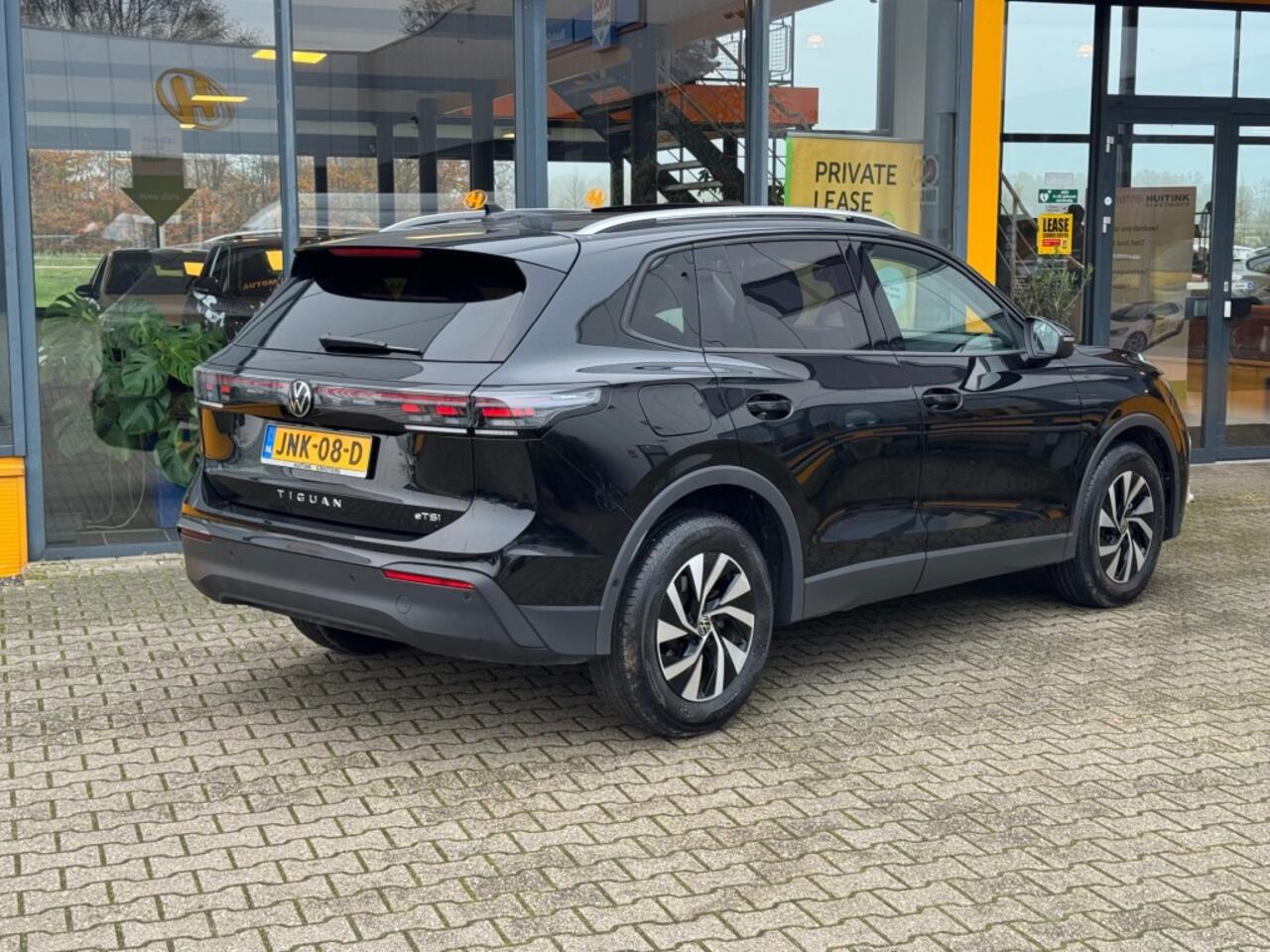 Volkswagen TIGUAN 1.5 eTSI Life Edition - schuif/kanteldak - winterpakket - camera