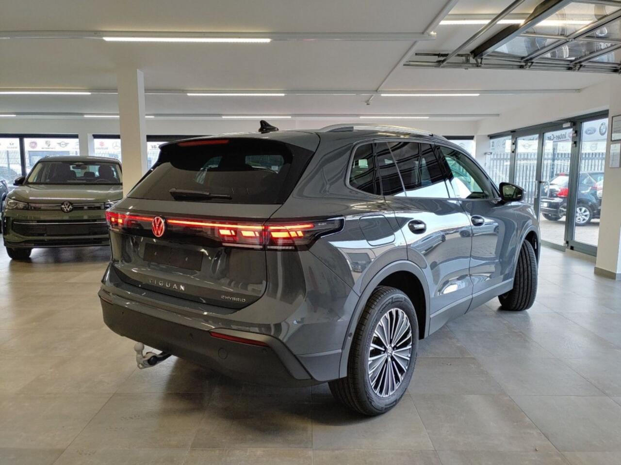 Volkswagen TIGUAN 1.5 TSI E-HYBRID LIFE TREKHAAK/CAMERA/LEDER/MEMORY/CARPLAY/ACC