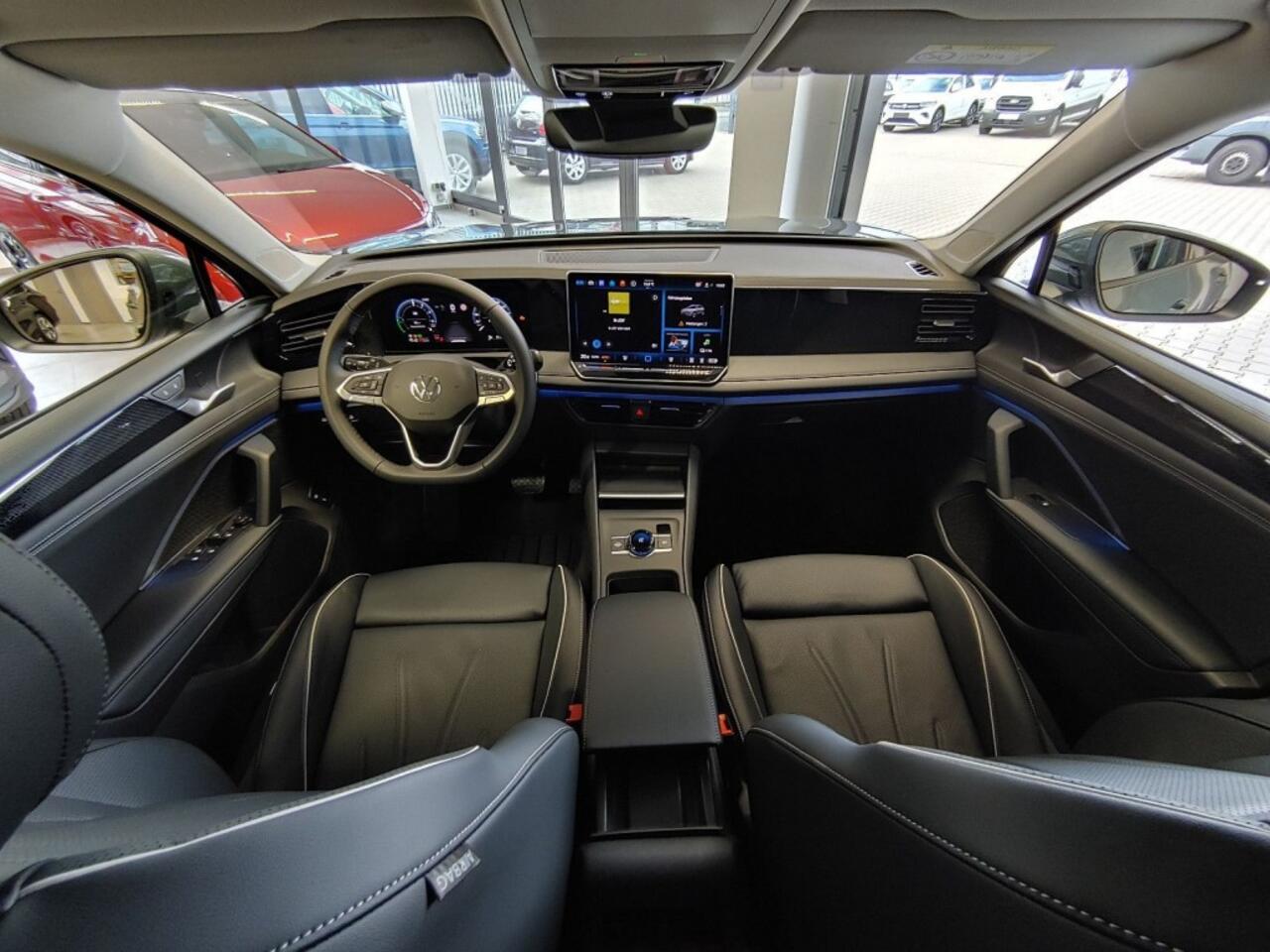 Volkswagen TIGUAN 1.5 TSI E-HYBRID LIFE TREKHAAK/CAMERA/MEMORY/LEDER/CARPLAY/ACC/E-KLEP