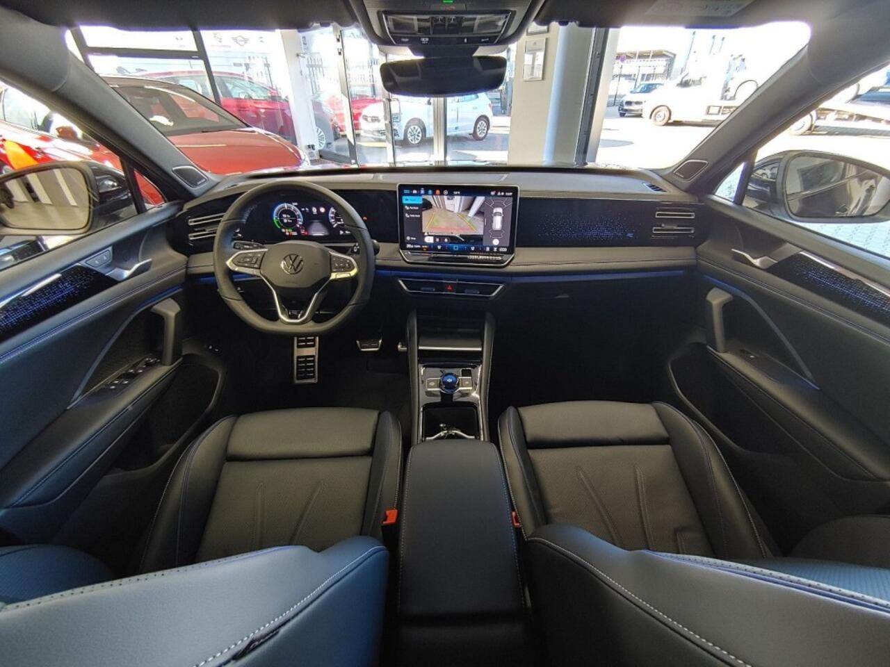 Volkswagen TIGUAN 1.5 TSI E-HYBRID R-LINE PANO-DAK/TREKHAAK/CAMERA/LEDER/MEMORY/HUD