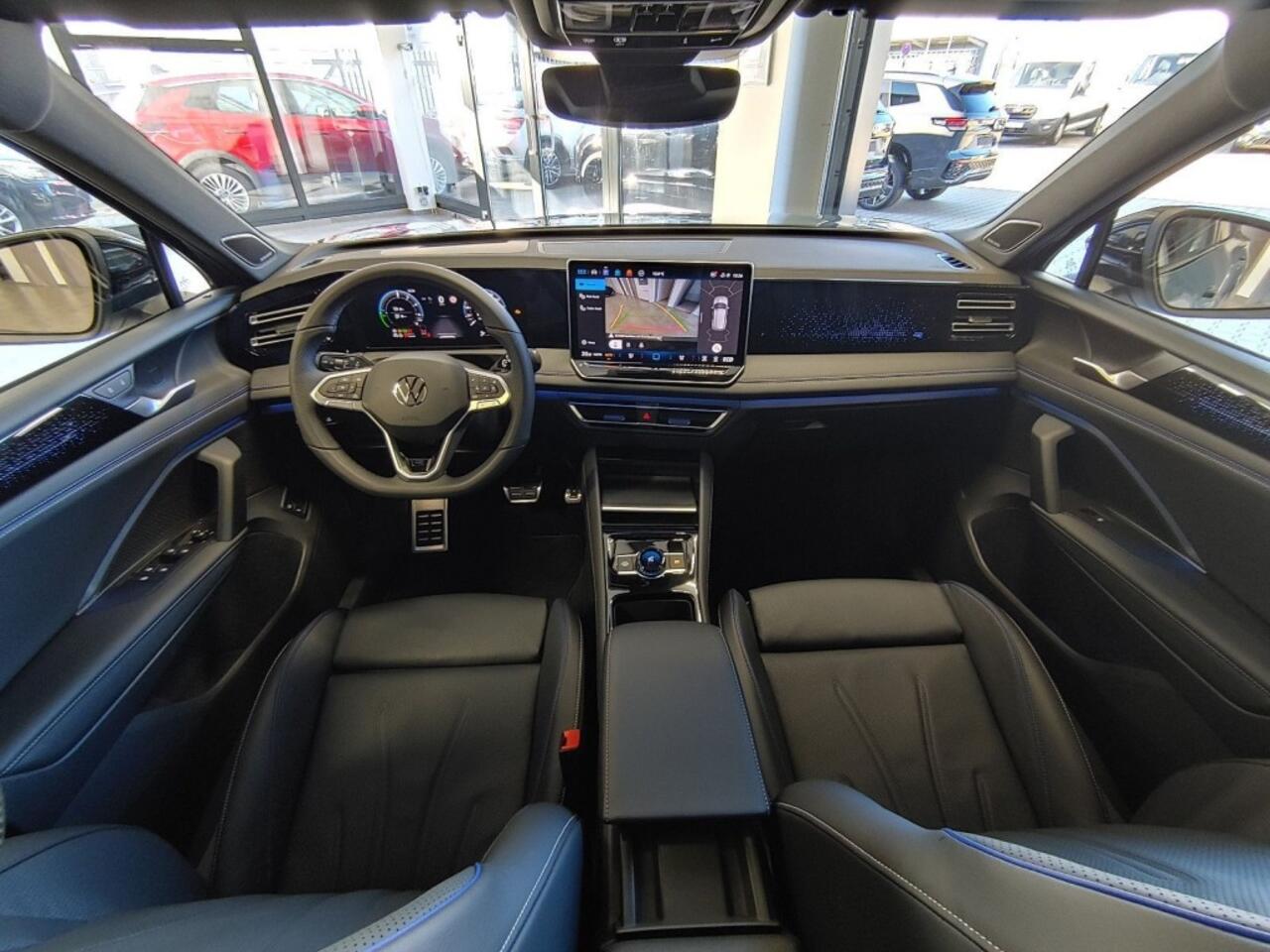 Volkswagen TIGUAN 1.5 TSI E-HYBRID R-LINE PANO-DAK/TREKHAAK/CAMERA/LEDER/MEMORY/HUD