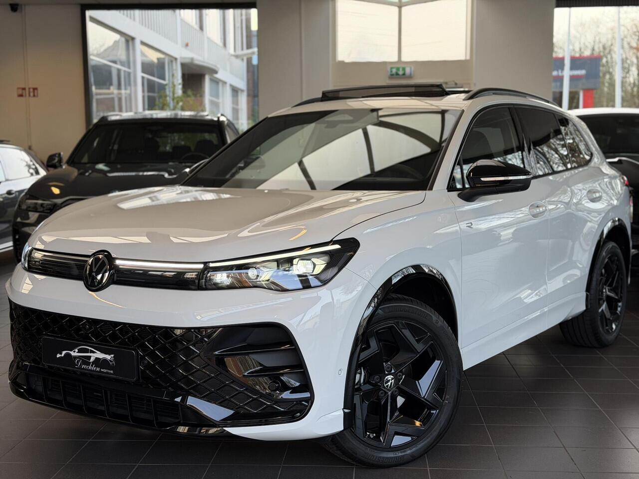 Volkswagen TIGUAN 1.5 eTSI R-Line / Pano / Head-up / 360