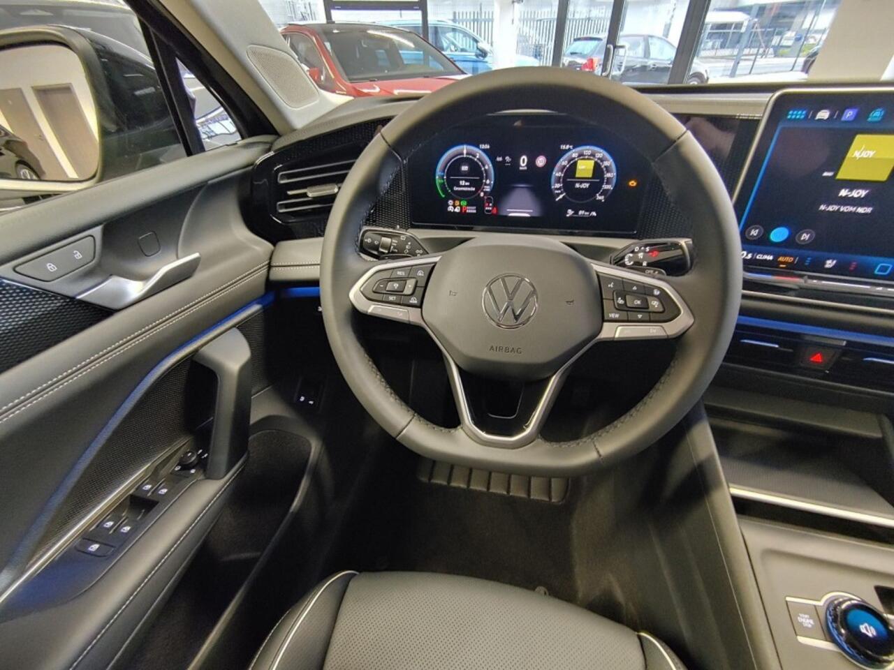 Volkswagen TIGUAN 1.5 TSI E-HYBRID LIFE TREKHAAK/CAMERA/MEMORY/LEDER/CARPLAY/ACC/E-KLEP