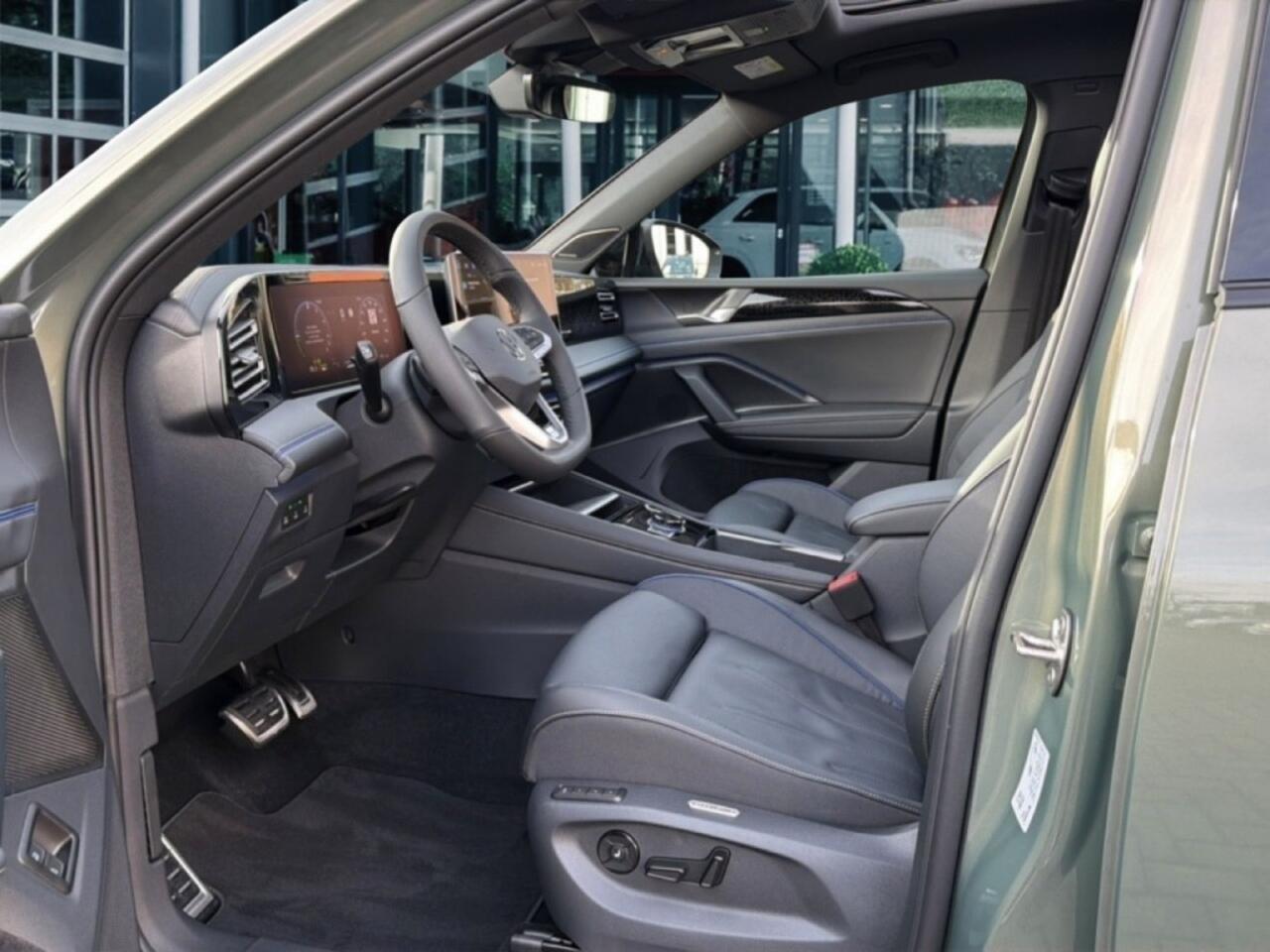 Volkswagen TIGUAN 1.5 TSI e-HYBRID R-LINE HenK/PANO-DAK/TREKHAAK/CAMERA/LEDER/MEMORY/HUD