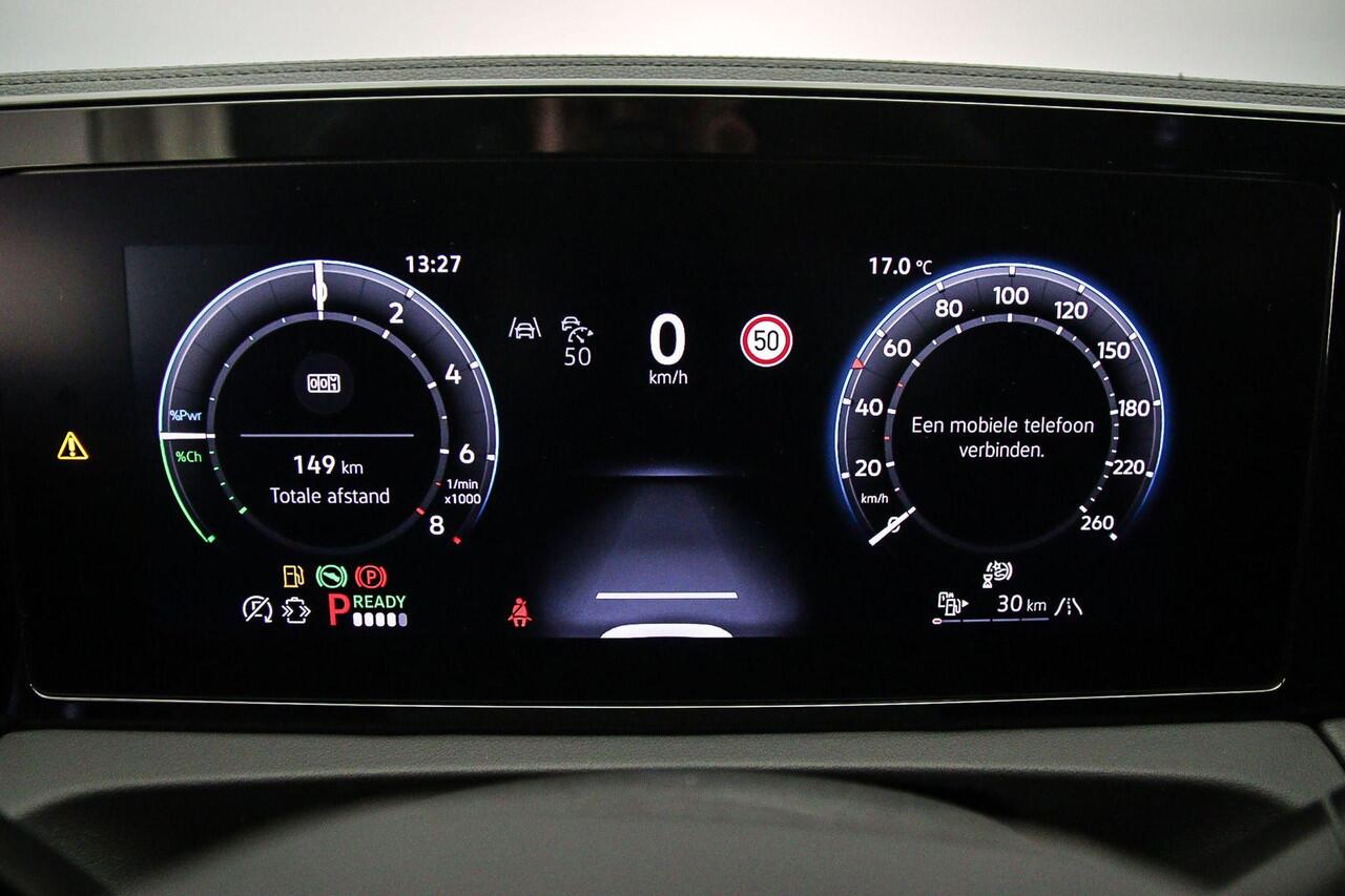 Volkswagen TIGUAN R-Line Edition 1.5 TSI eHybrid 272pk DSG Automaat Trekhaak, Panoramadak, Adaptive cruise control, Navigatie, Elektrische achterklep