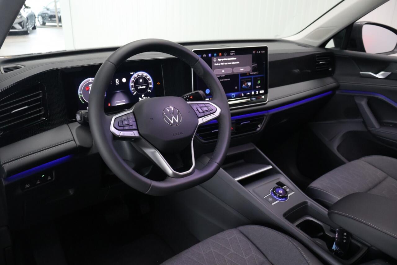 Volkswagen TIGUAN 1.5 TSI eHybrid 150 kW Life | Panoramadak | Trekhaak | LED