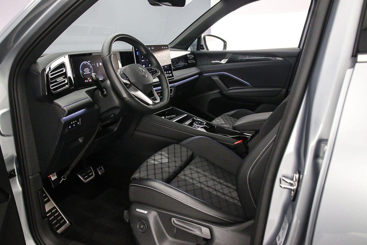 Volkswagen TIGUAN R-Line Edition 1.5 TSI eHybrid 272pk DSG Automaat Trekhaak, Adaptive cruise control, Elektrische achterklep, Achteruitrijcamera, LED koplampen