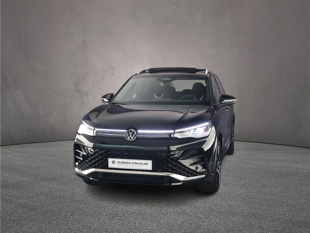 Volkswagen TIGUAN R-Line Edition 1.5 TSI eHybrid 272pk DSG Automaat Trekhaak, Panoramadak, Navigatie, Adaptive cruise control, Achteruitrijcamera, Elektrische achterklep