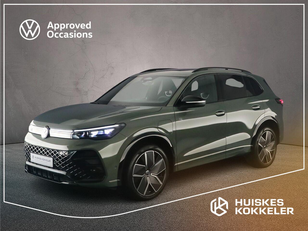 Volkswagen TIGUAN R-Line Edition 1.5 TSI eHybrid 272pk DSG Automaat Trekhaak, Black Style, Panoramadak, Adaptive cruise control, Elektrische achterklep, Navigatie, Achteruitrijcamera