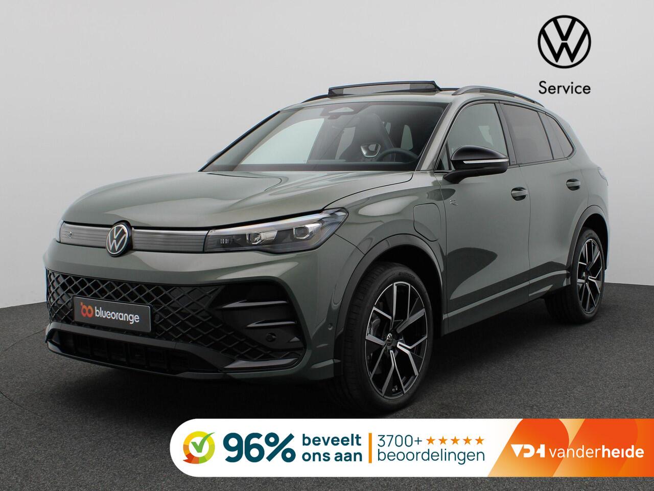 Volkswagen TIGUAN 1.5 eHybrid R-Line Business 204PK DSG Pano-Schuifdak, Black Style, Trekhaak, 20" LM Velgen, Keyless, Navi via Apple Carplay/Android Auto, Stoel-Stuurverwarming