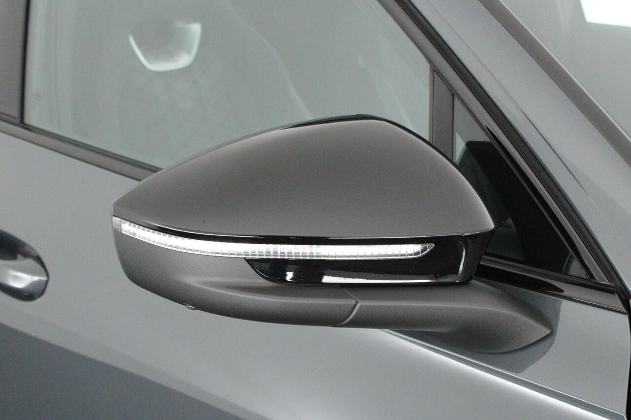 Volkswagen TIGUAN 1.5 204pk eHybrid R-Line Edition Black Style Trekhaak 360Camera harman/kardon Head-Up Panoramadak Keyless Virtual Cockpit Navigatie