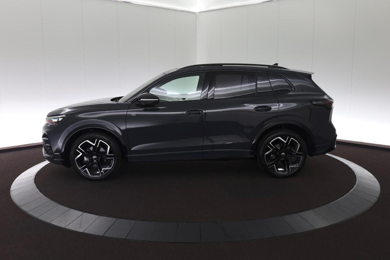 Volkswagen TIGUAN 1.5 TSI R-Line -Black Style / Pano / Trekhaak-