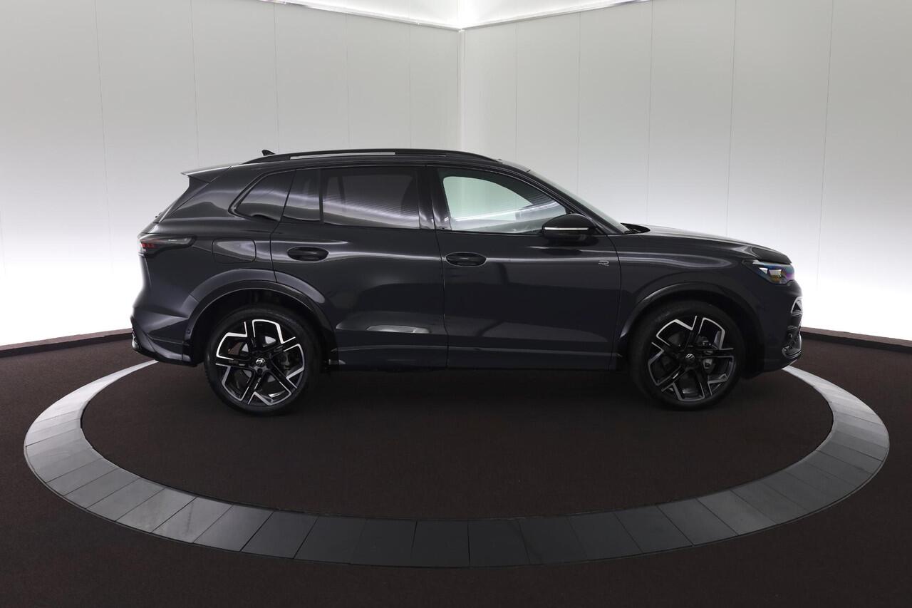 Volkswagen TIGUAN 1.5 TSI R-Line -Black Style / Pano / Trekhaak-
