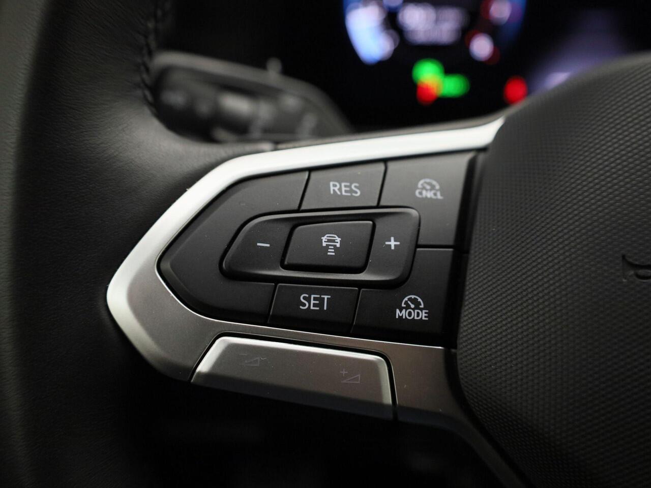 Volkswagen TIGUAN 1.5eTSI/150PK Goal DSG Camera · Navigatie · Trekhaak · Apple/Android Car Play· Garantie t/m 06-03-2027