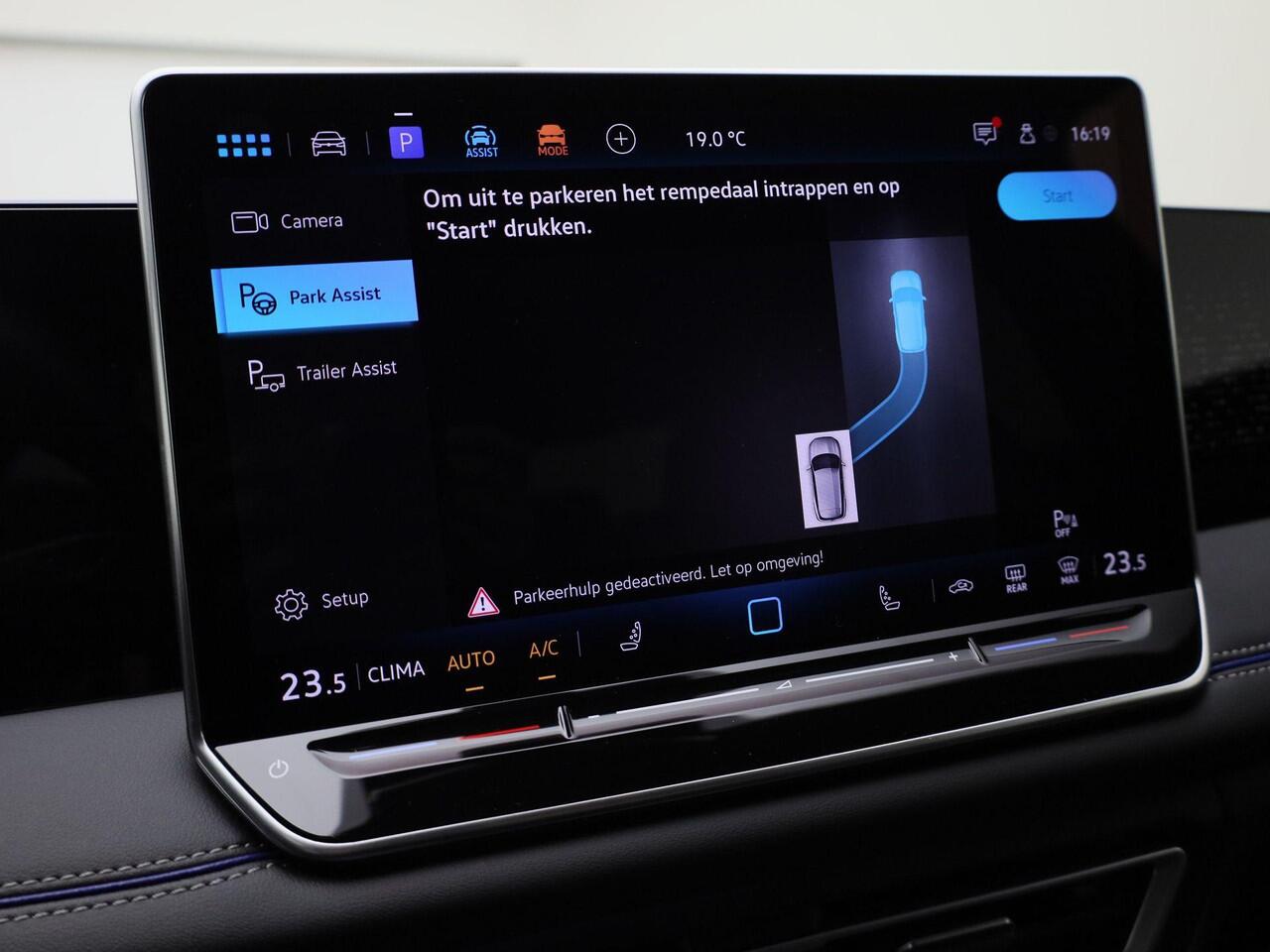 Volkswagen TIGUAN 1.5eTSI/150PK DSG R-Line Black Style · Navigatie · Trekhaak · Massagefunctie · Apple/Android Car Play · Garantie t/m 07-02-2027