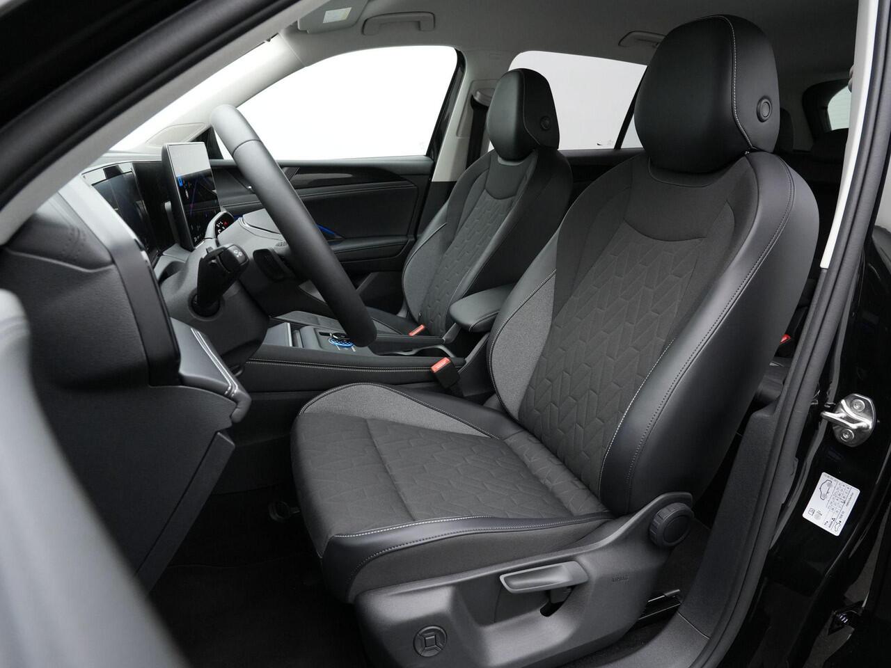 Volkswagen TIGUAN 1.5eTSI 130 pk DSG Goal Edition | Trekhaak | 360 Camera | Stuur-/stoelverwarming | Side Assist