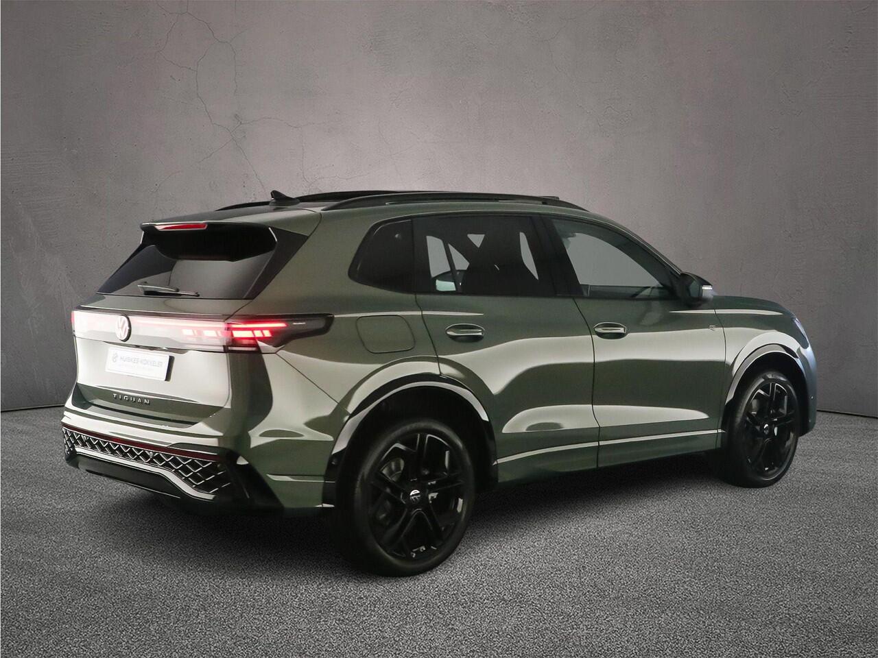 Volkswagen TIGUAN R-Line Edition 1.5 TSI eHybrid 272pk DSG Automaat Trekhaak, Harman Kardon audio, Panoramadak, Navigatie, Elektrische achterklep, Adaptive cruise control