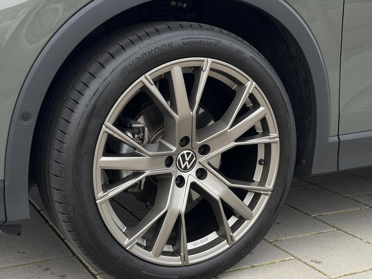 Volkswagen TIGUAN 1.5 eTSI Life Edition 20LM | Panodak | El.klep | Stoelverw | Camera