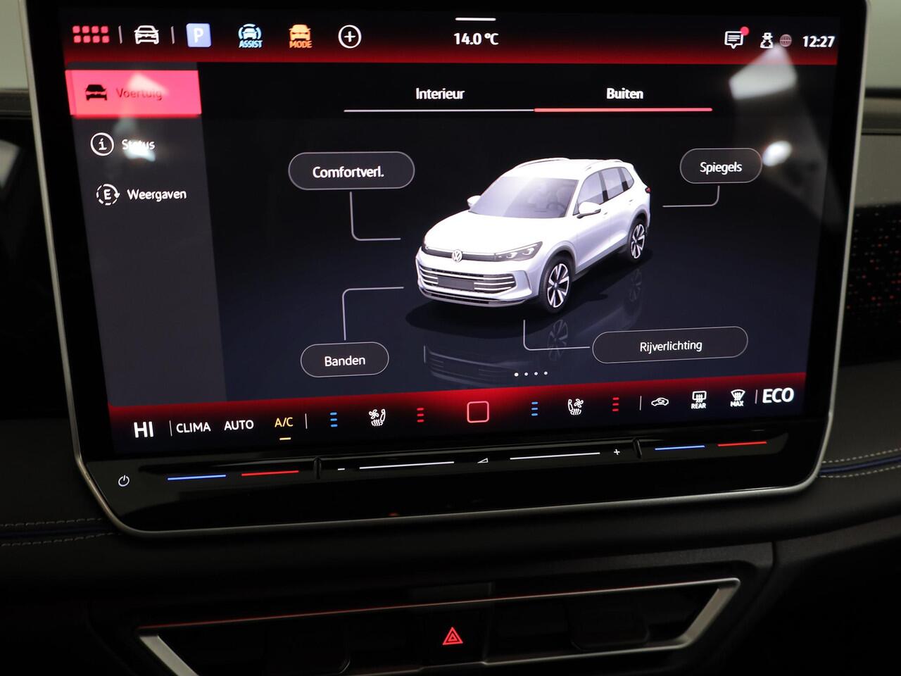 Volkswagen TIGUAN 1.5 eHybrid R-Line Edition 272 pk Automaat (DSG) | Navigatie | Panoramadak | Parkeersensoren (Park assist) | Rondomzichtcamera | Lederen bekleding | Stoelverwarming v/a | Black Style pakket | R-Line |