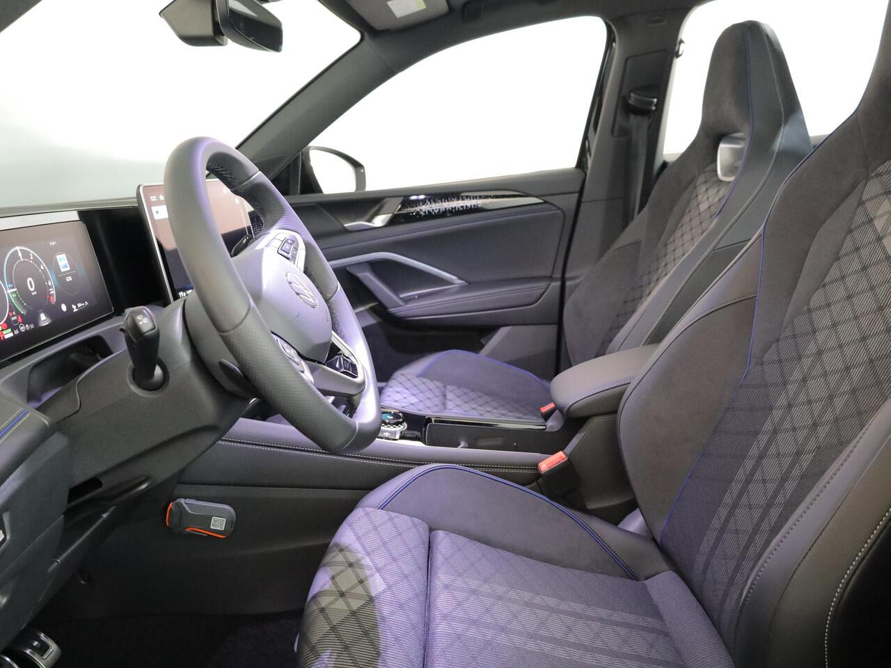 Volkswagen TIGUAN 1.5 eHybrid R-Line Edition beschikbaar v.a. 1-5-2026