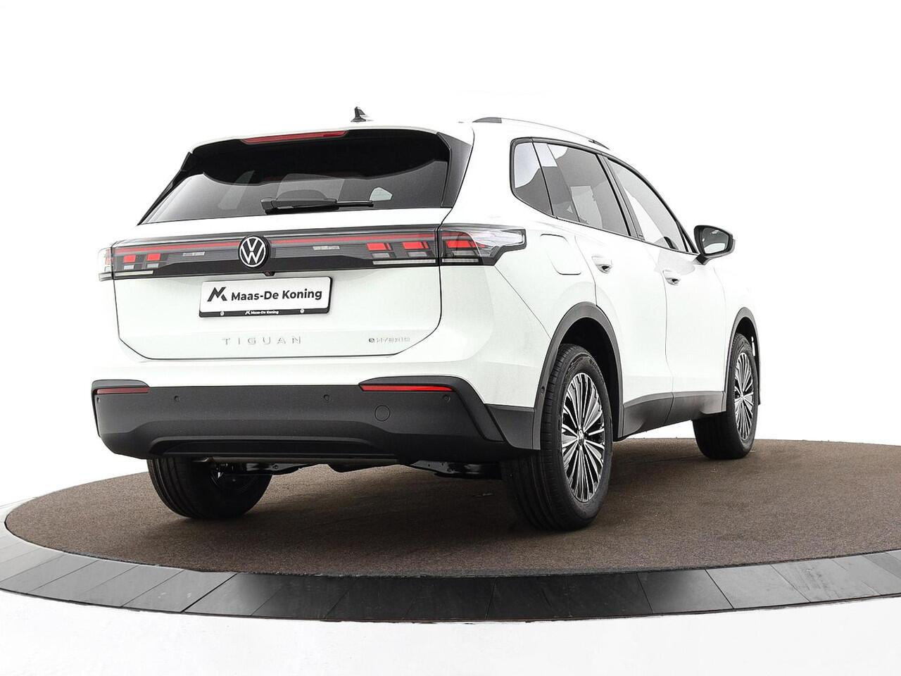 Volkswagen TIGUAN Life Edition 1.5 eHybrid 204 pk 6 versn. DSG · Comfort Pakket · Style Pakket · Trekhaak inklapbaar, met elektrische ontgrendeling, incl. aanhangermanoeuvreerhulp Trailer Assist ·
