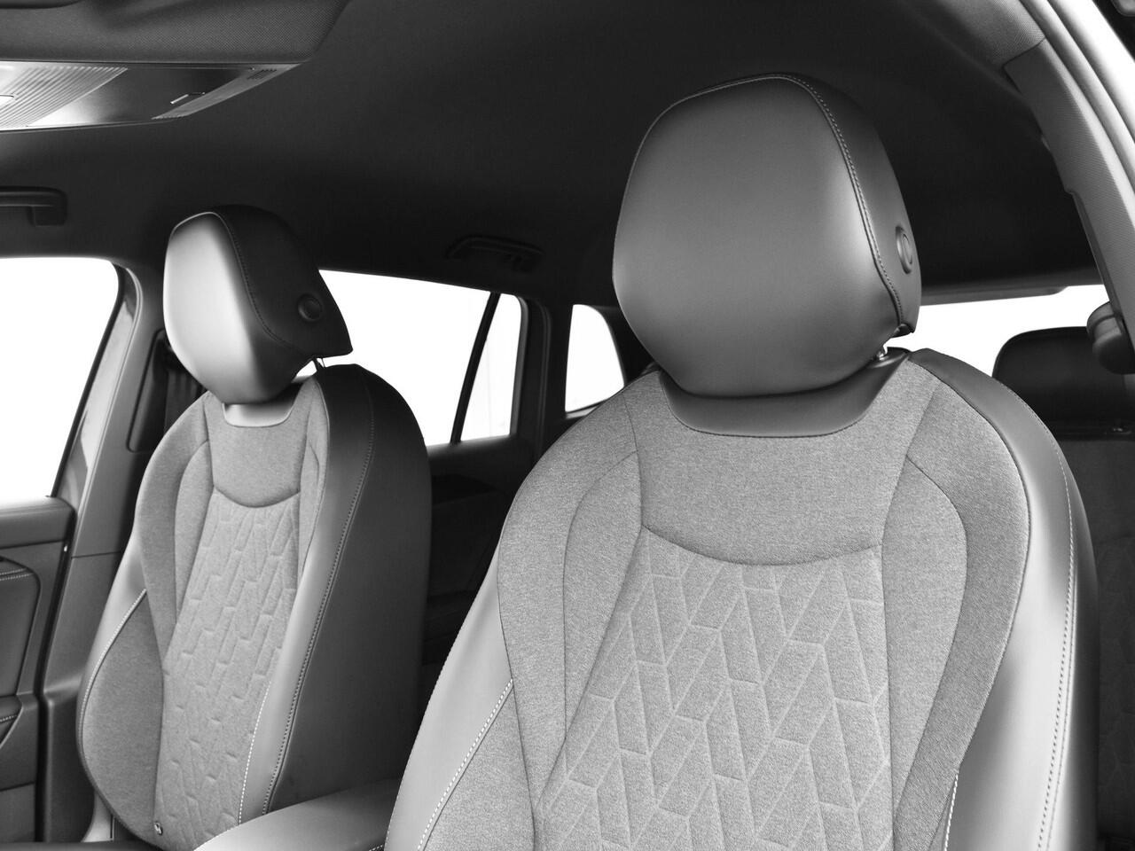 Volkswagen TIGUAN Life Edition 1.5 eHybrid 204 pk 6 versn. DSG · Comfort pakket · Trekhaak inklapbaar, met elektrische ontgrendeling, incl. aanhangermanoeuvreerhulp Trailer Assist · Prijs is inclusief inruilpremie