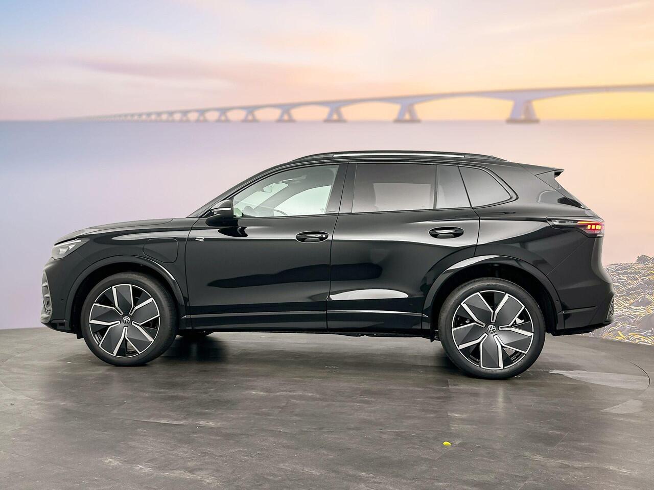 Volkswagen TIGUAN R-Line Edition 1.5 eHybrid 200 kW / 272 PK SUV 6 v