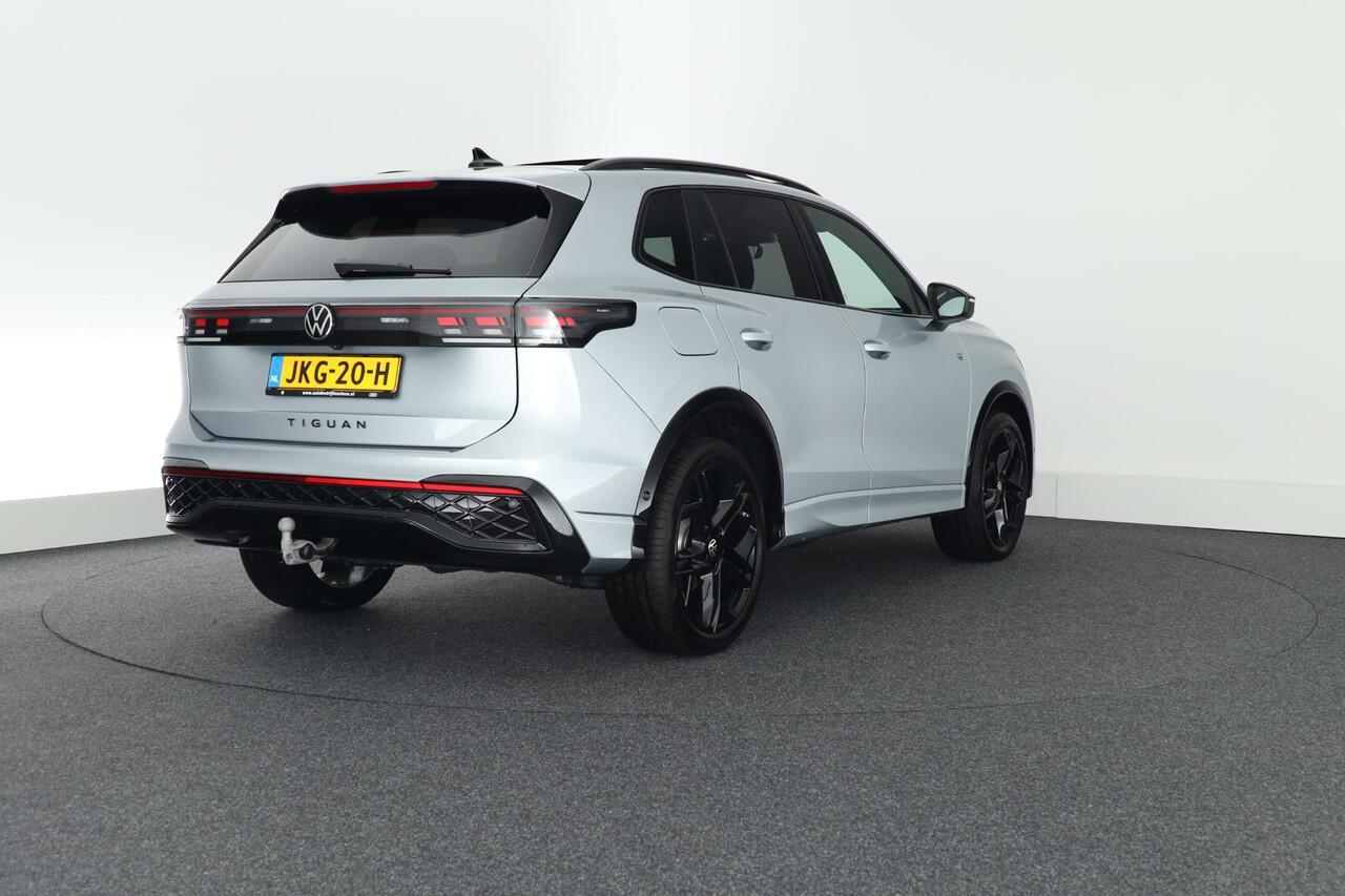 Volkswagen TIGUAN 1.5 204pk eHybrid R-Line Edition Black Style Trekhaak 360Camera Memory Leder Head-Up harman/kardon Keyless Virtual Cockpit Navigatie