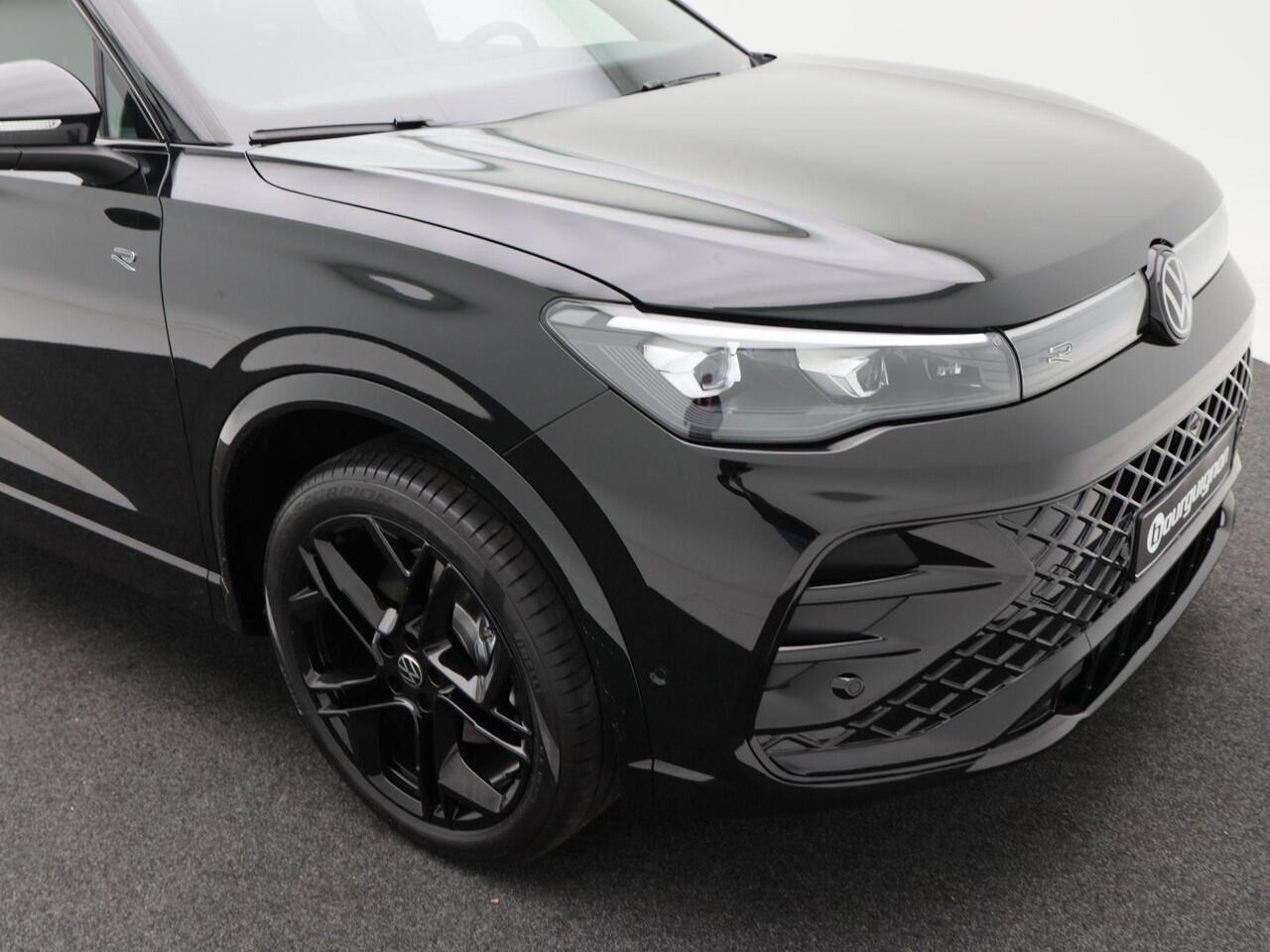 Volkswagen TIGUAN R-Line Edition 1.5 eHybrid 204 PK | Trekhaak | 360 Camera | LED Matrix | Black Style |