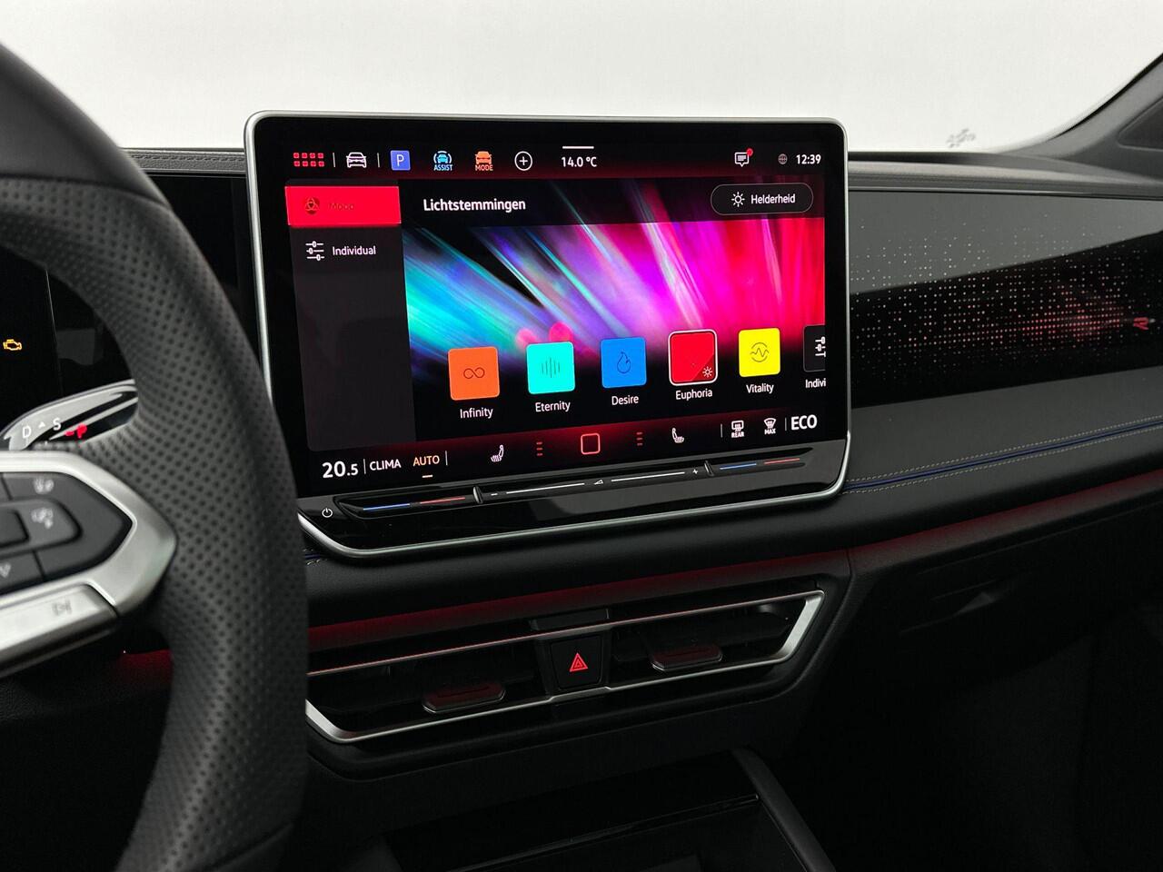 Volkswagen TIGUAN R-Line Edition Plug in Hybride 204 pk Black Style Pakket