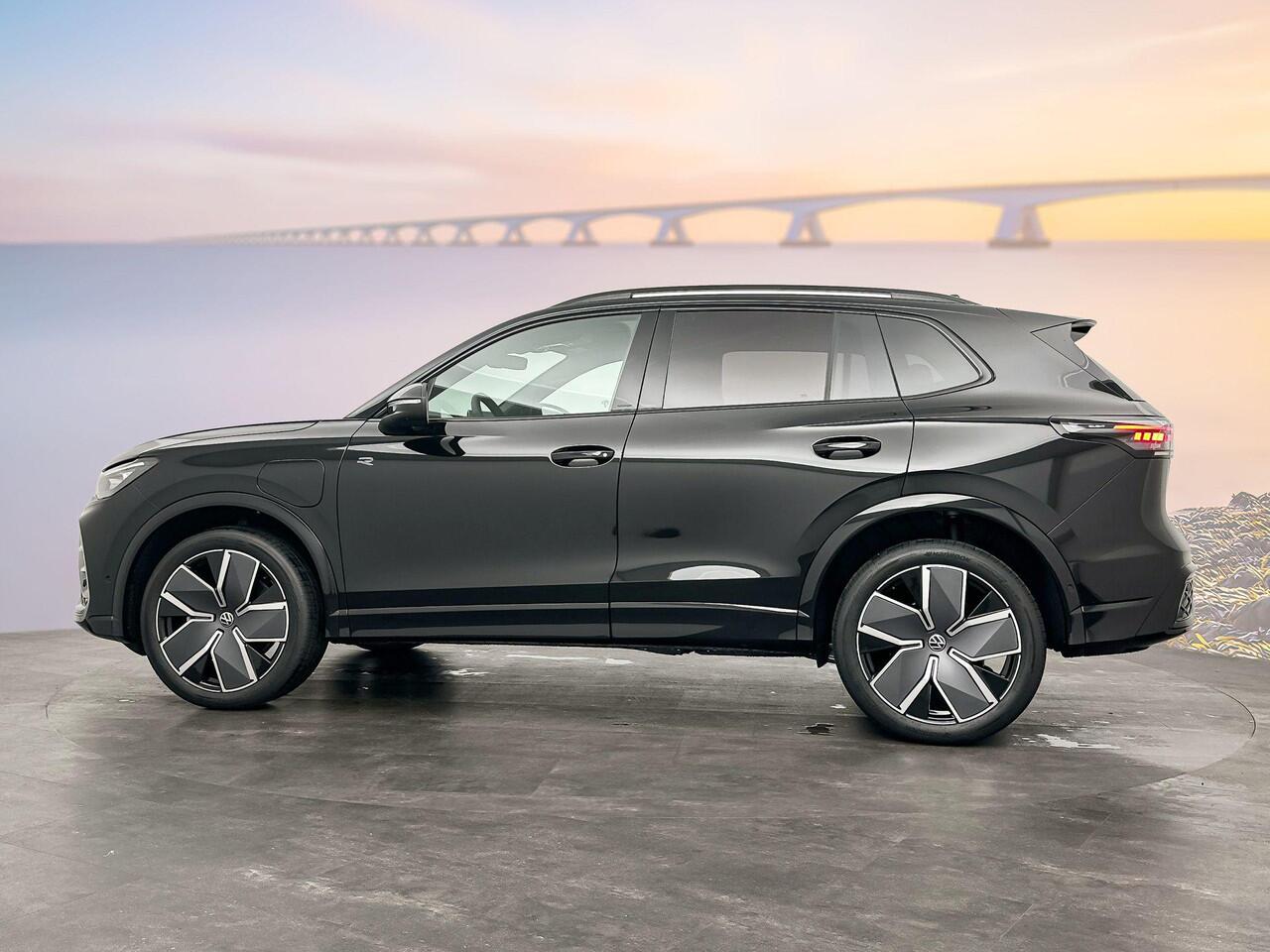Volkswagen TIGUAN R-Line Edition Plug in Hybride 204 pk Black Style Pakket