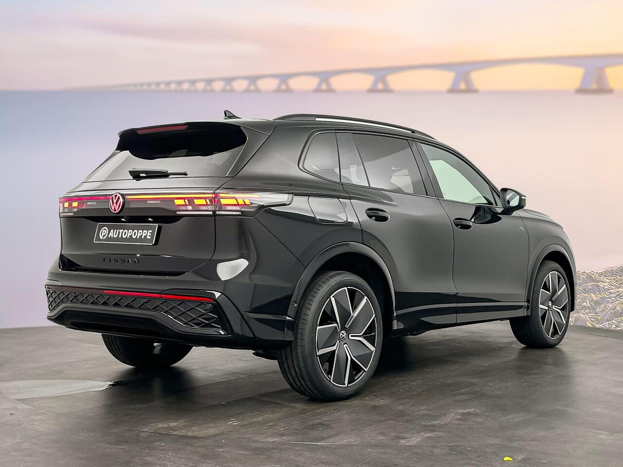 Volkswagen TIGUAN R-Line Edition Plug in Hybride 272 pk Black Style Pakket