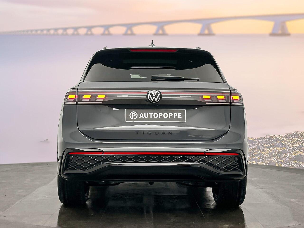 Volkswagen TIGUAN R-Line Edition Plug in Hybride 272 pk Black Style Pakket