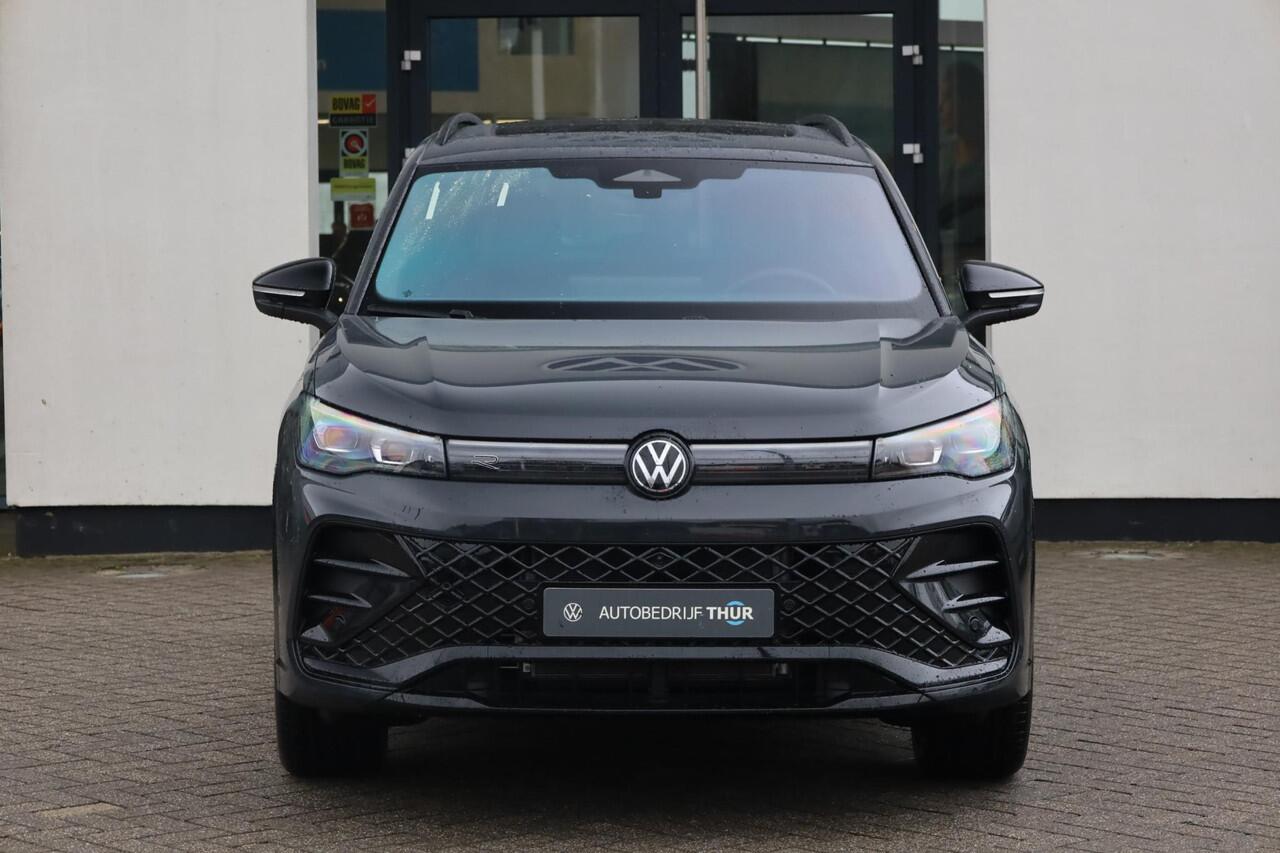 Volkswagen TIGUAN 1.5 eHybrid R-Line Edition 204PK / 150kW, LED Matrix (IQ.Lights), 360° rondomzichtcamera, panoramisch schuif-, kanteldak, elektr. bedienbaar, head-up display, verwarm- en ventileerbare voorstoelen met massagefunctie, Keyless Entry & Start, verwarmbare ach