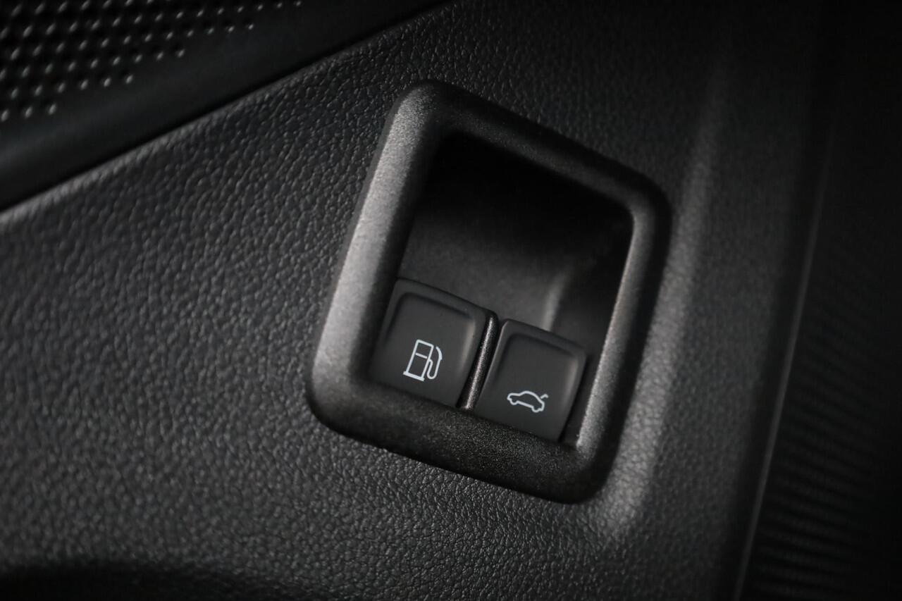 Volkswagen TIGUAN 1.5 eHybrid R-Line Edition 272PK / 200kW DSG, Demonstratie voertuig (beschikbaar per 1 september 2026), geluidssysteem 'Harman Kardon', achteruitrijcamera (rear view), 20" 'York' LMV, black style pakket, panoramadak, draadloos telefoon laden, Apple Carpla