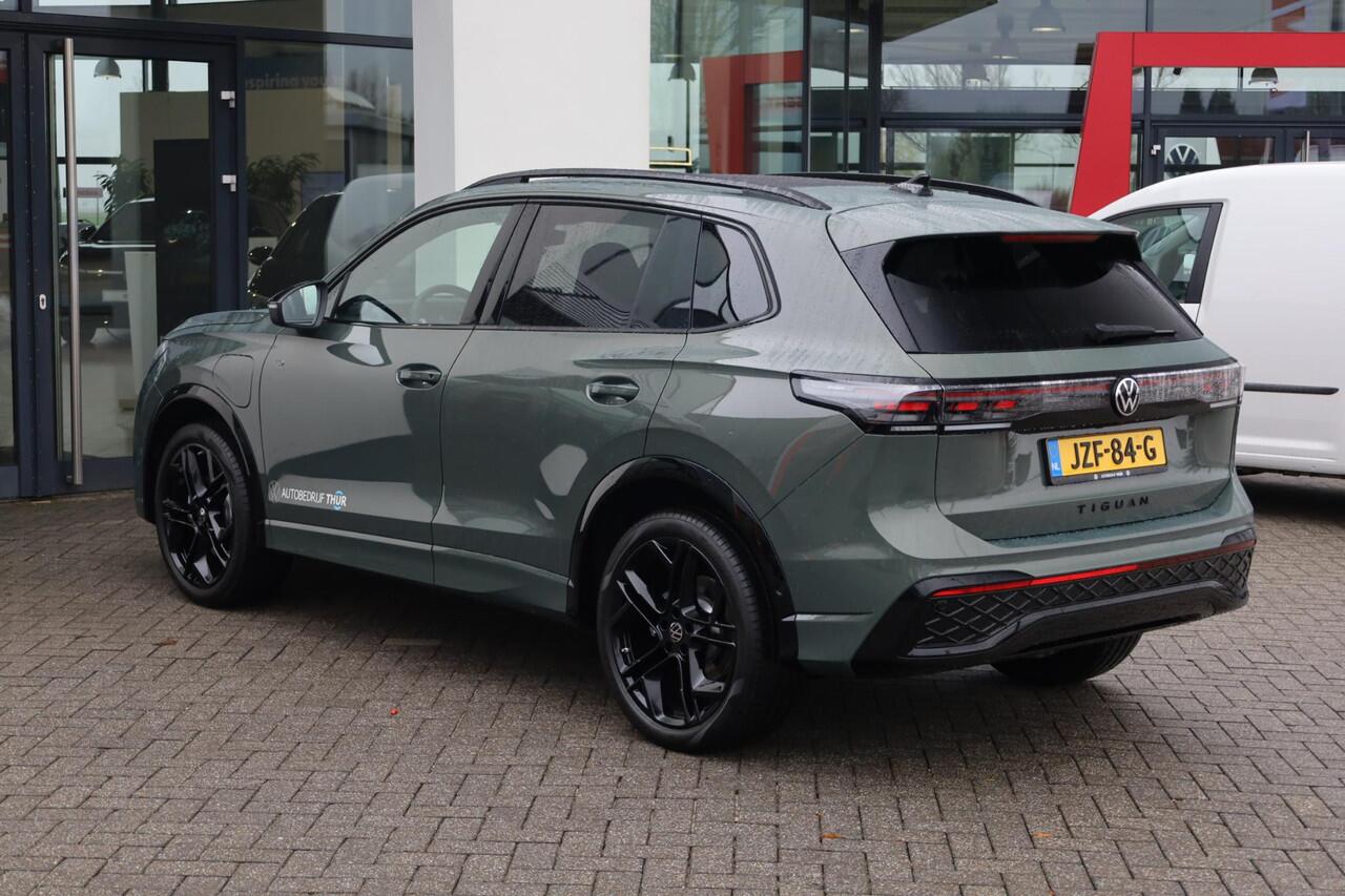 Volkswagen TIGUAN 1.5 eHybrid R-Line Edition 272PK / 200kW DSG, Demonstratie voertuig (beschikbaar per 1 september 2026), geluidssysteem 'Harman Kardon', achteruitrijcamera (rear view), 20" 'York' LMV, black style pakket, panoramadak, draadloos telefoon laden, Apple Carpla
