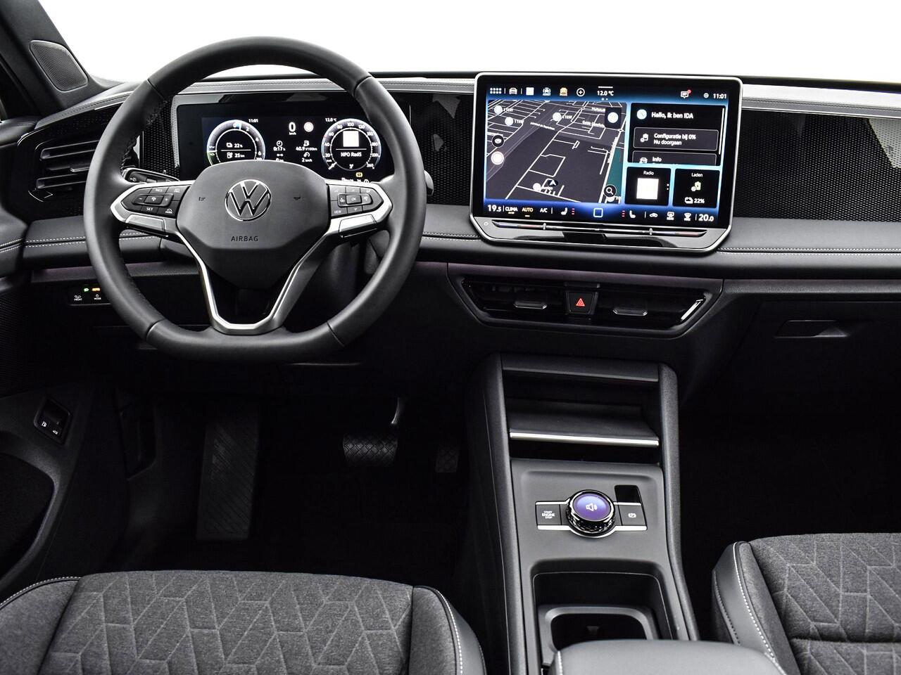 Volkswagen TIGUAN Life Edition 1.5 eHybrid 204 pk 6 versn. DSG · Comfort Pakket · Style Pakket · Trekhaak inklapbaar, met elektrische ontgrendeling, incl. aanhangermanoeuvreerhulp Trailer Assist ·