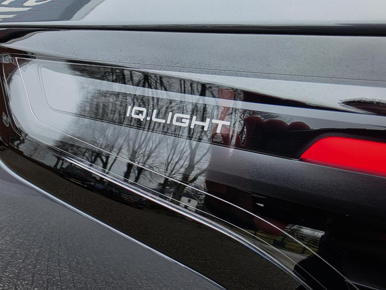 Volkswagen TIGUAN 1.5 eHybrid R-Line Edition HUD / Pano / Winterpakket