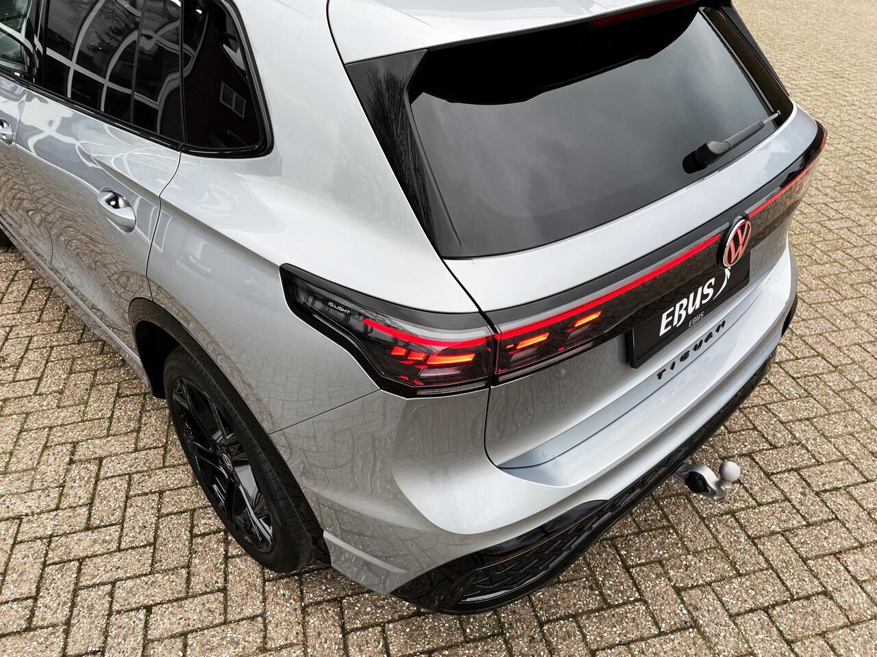 Volkswagen TIGUAN 1.5 eHybrid R-Line Edition HUD / Pano / Winterpakket