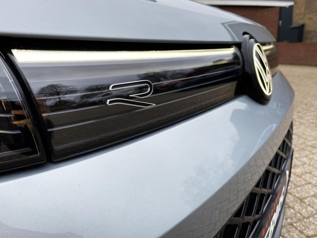 Volkswagen TIGUAN 1.5 eHybrid R-Line Edition HUD / Pano / Winterpakket