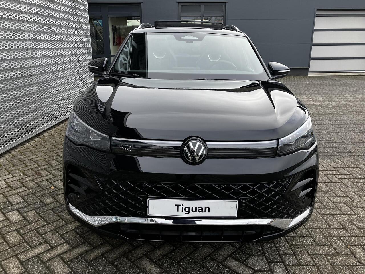 Volkswagen TIGUAN R-Line Edition 1.5 eHybrid 150 kW / 204 PK DSG | Trekhaak wegklapbare kogel | Comfort pakket met stuur- & stoelverwarming |