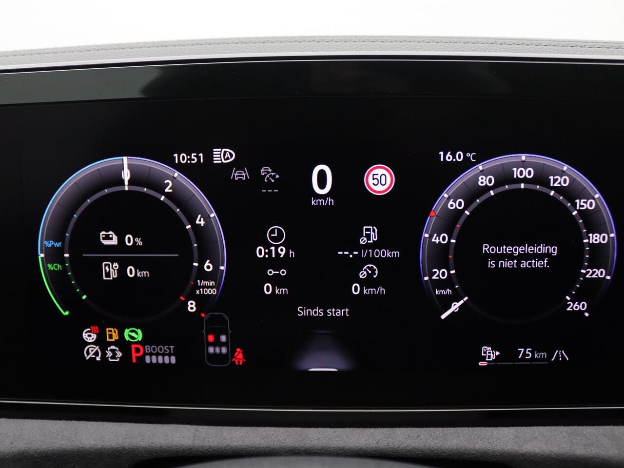 Volkswagen TIGUAN 1.5 eHybrid R-Line Edition 272PK DSG Pano-Schuifdak, Black Style, Trekhaak, 20" LM Velgen, Head-Up Display, Matrix LED-Verlichting, 360gr. Camera, Navi, Elektr. Achterklep