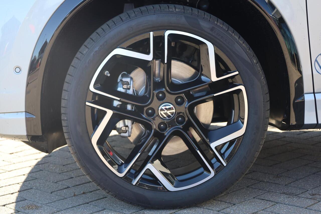 Volkswagen TIGUAN 1.5 eHybrid R-Line Edition 204PK / 150kW DSG, Demonstratie voertuig (beschikbaar per 1 september 2026), dodehoekdetectie (side assist), rondomzichcamera (area view), parkeersensoren voor en achter (pdc), navigatie, Apple Carplay / Android Auto, draadloos 