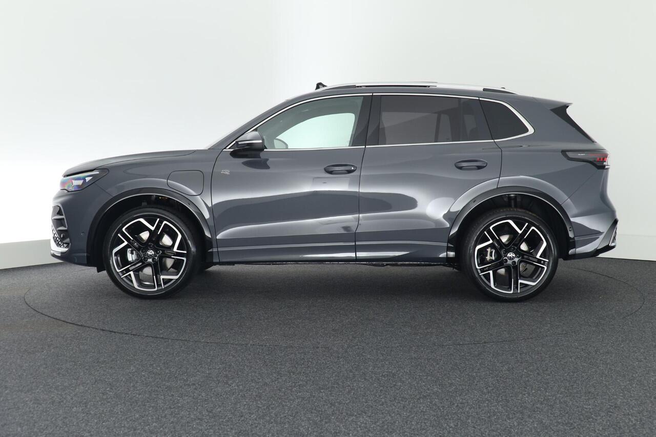 Volkswagen TIGUAN 1.5 272pk eHybrid R-Line Edition Trekhaak Camera Keyless Massage Virtual Cockpit Panoramadak Carplay