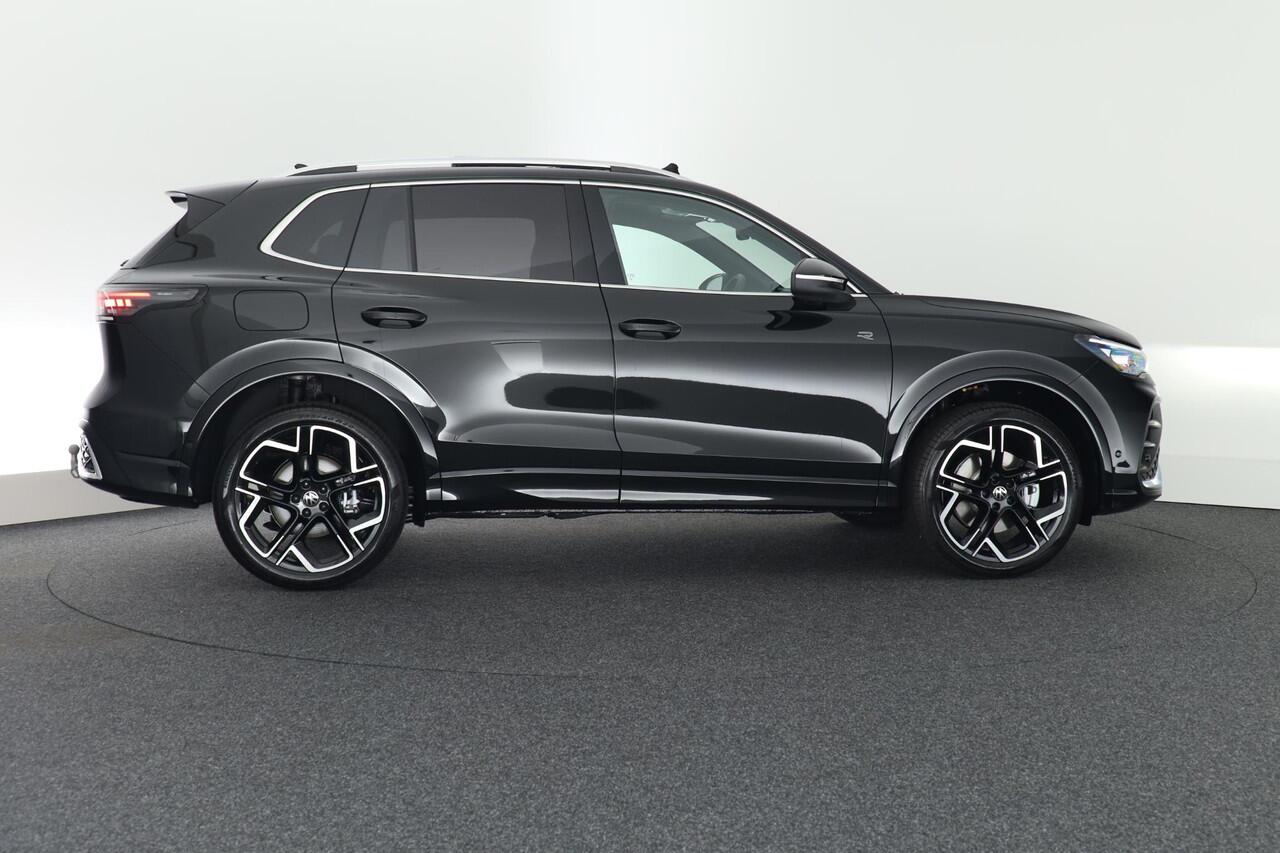 Volkswagen TIGUAN 1.5 272pk eHybrid R-Line Edition Trekhaak Camera Keyless Massage Virtual Cockpit Panoramadak Carplay